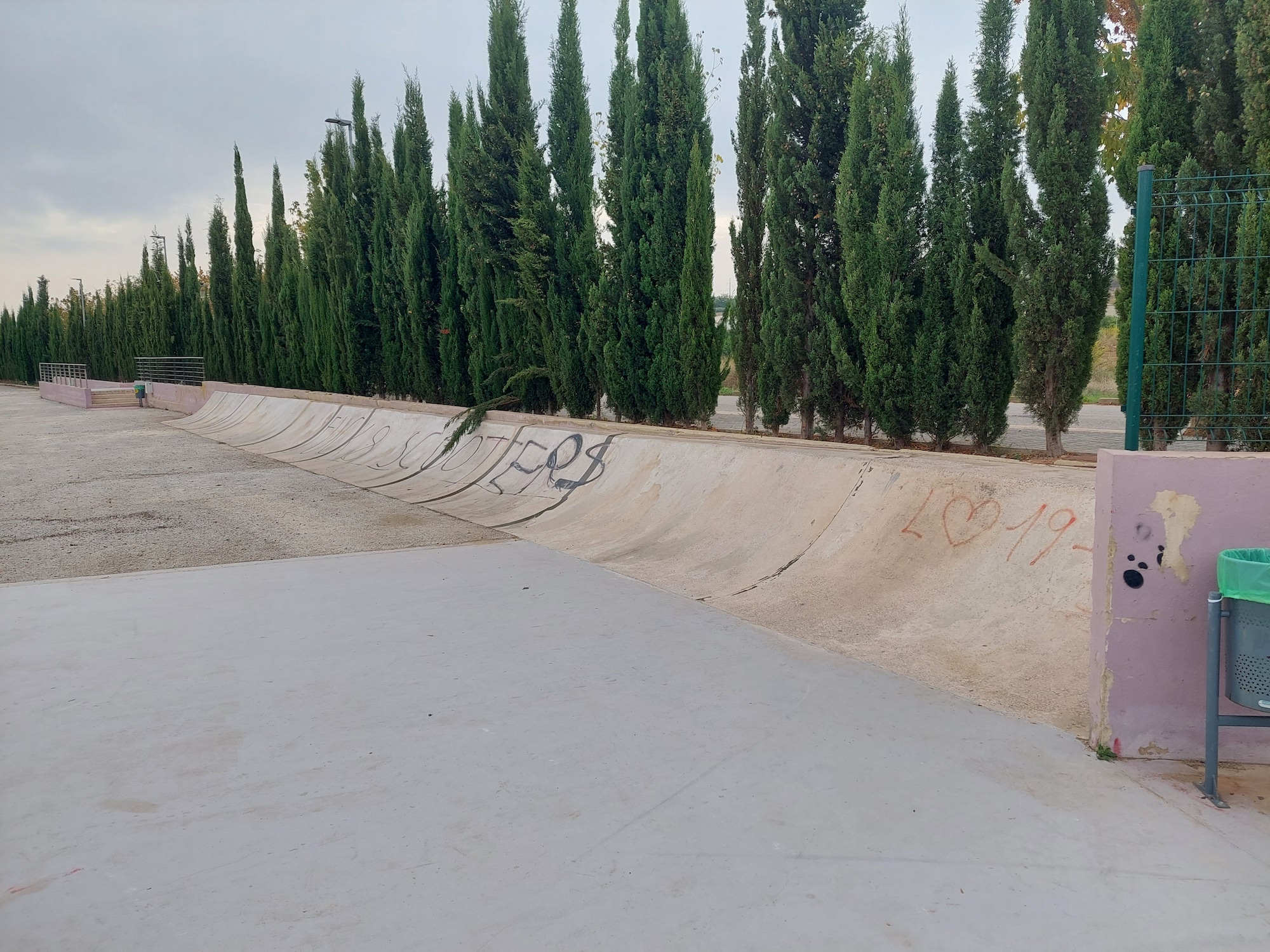 Parc d'Esplai DIY skatepark